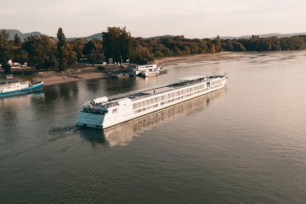 Peut-on trouver une croisière qui propose des randonnées pour découvrir les volcans au Guatemala?